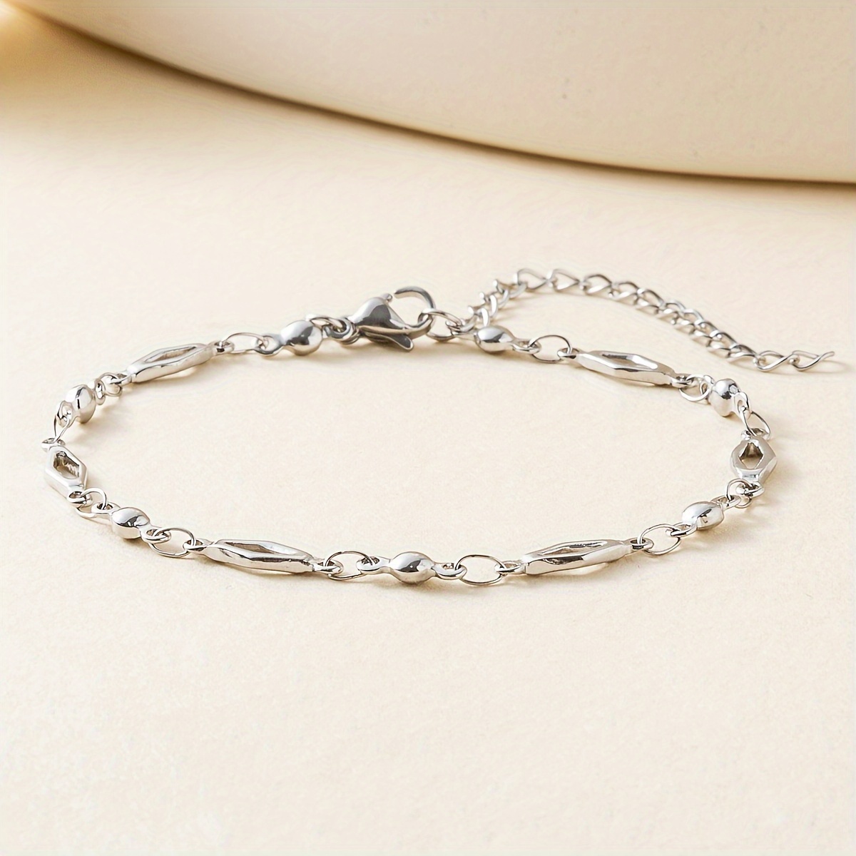 

Exquisite Simple Style Hollow Geometric Stainless Steel Bracelet Female Jewelry