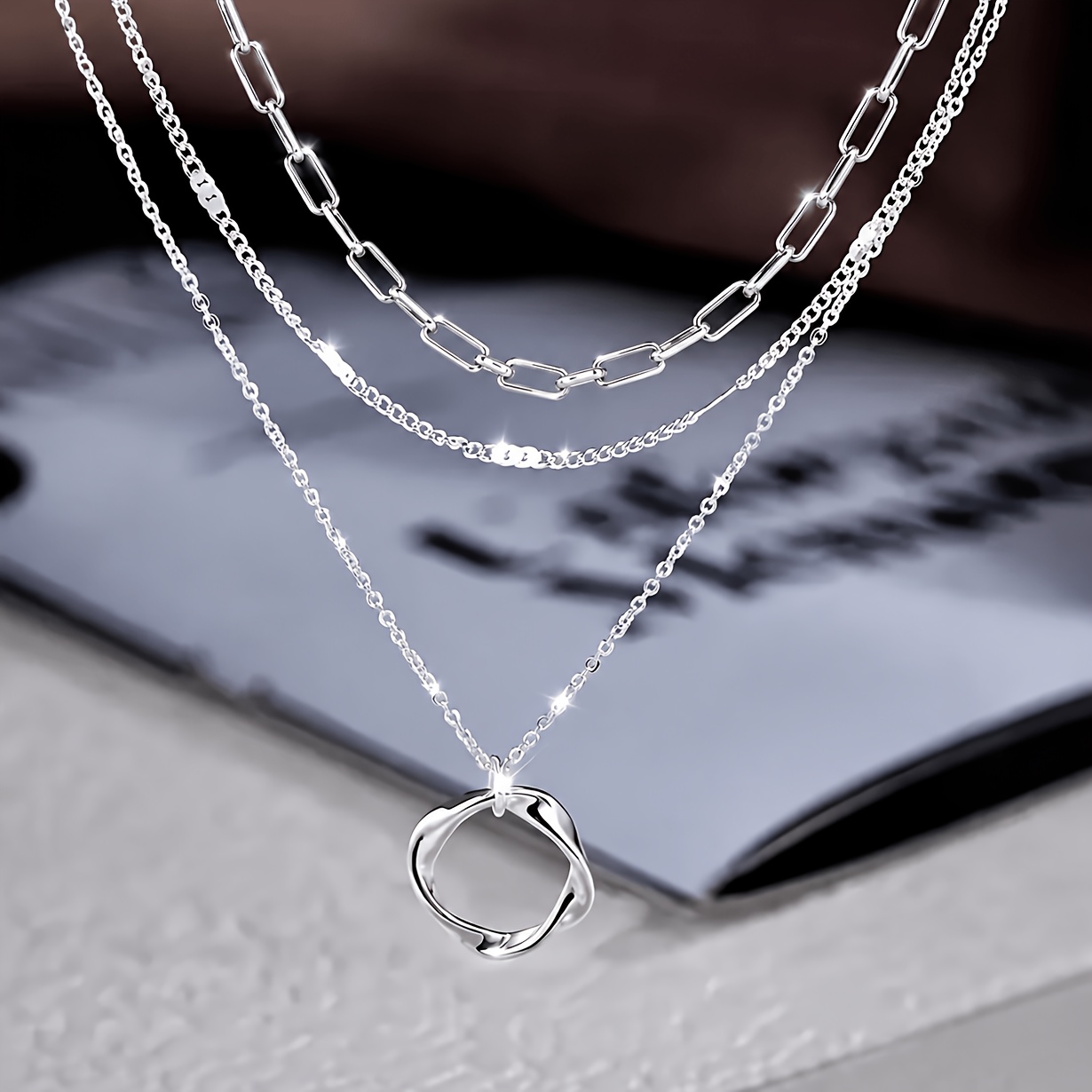 TEMU Un ensemble de collier rond élégant et facile à , au design à trois couches, idéal pour les fêtes, les vacances et comme accessoire de mode de