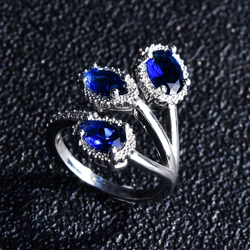 Women's Adjustable Ring with Sparkling Zirconia