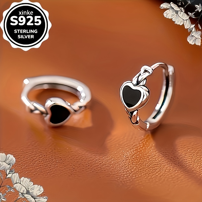2pcs Black Heart-Shaped Earrings and Pendant Set
