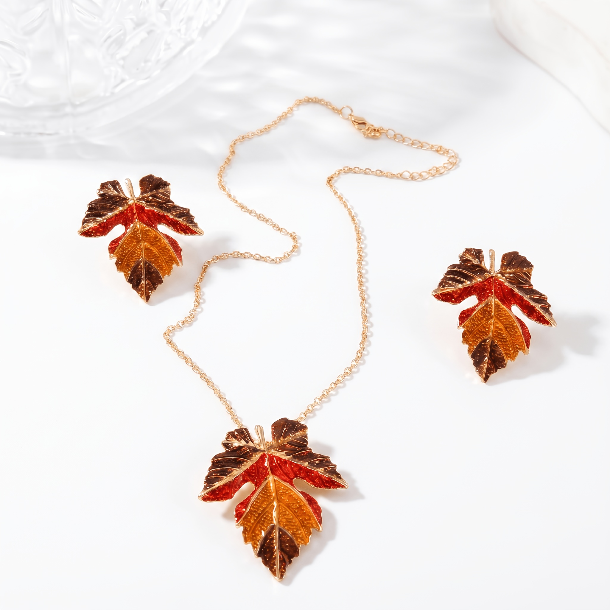 TEMU Set da 3 pezzi: Set di orecchini e collana con design a foglia d'acero tridimensionale vintage, ed elegante