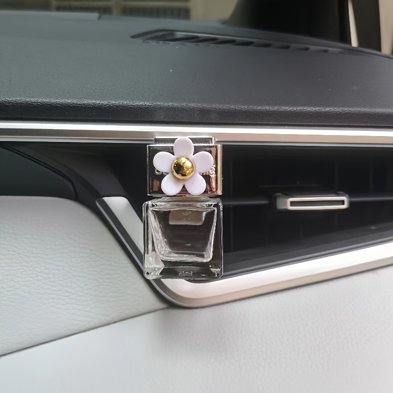 Car Air Outlet Flower Decoration Empty Bottle Five- Flower Decoration Bottle Decorate