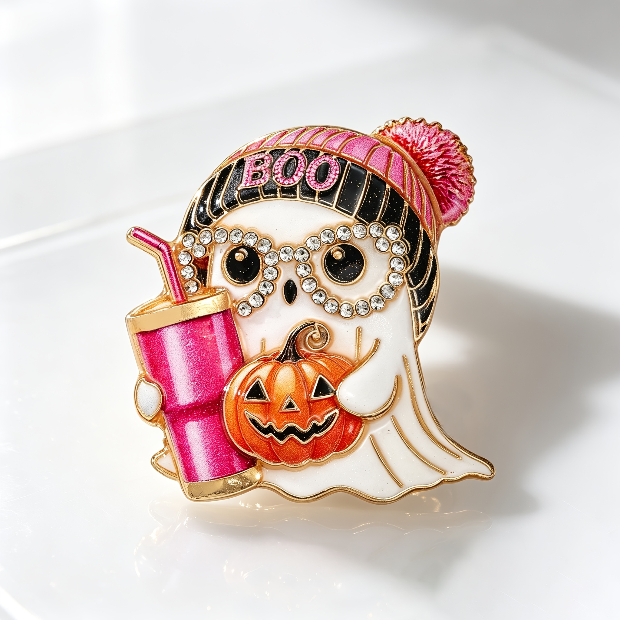TEMU 1pc Broche en émail avec strass SOLEVDO, avec bonnet, lunettes de strass, tasse à boire, citrouille, décor d'horreur de dessin animé, accessoire