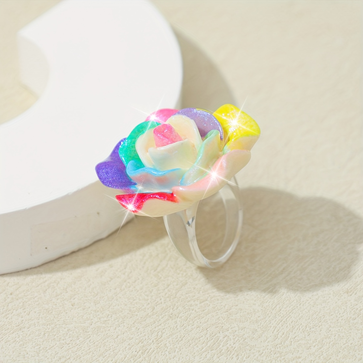 E-shop Bunte Glitzer Acryl Ringe in europäischer und amerikanischer Mode sind geeignet für die Alltagskleidung von Frauen
