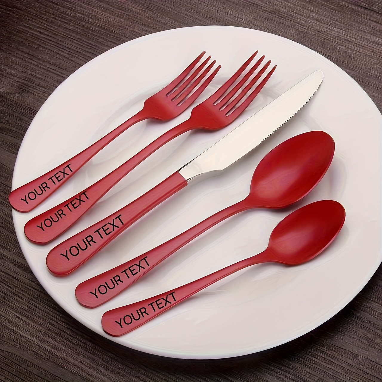 personalized set of 5 20 30 40pcs of red stainless steel cutlery suitable for kitchen and dining featuring   polished knives and safe for dishwasher use Product details 0