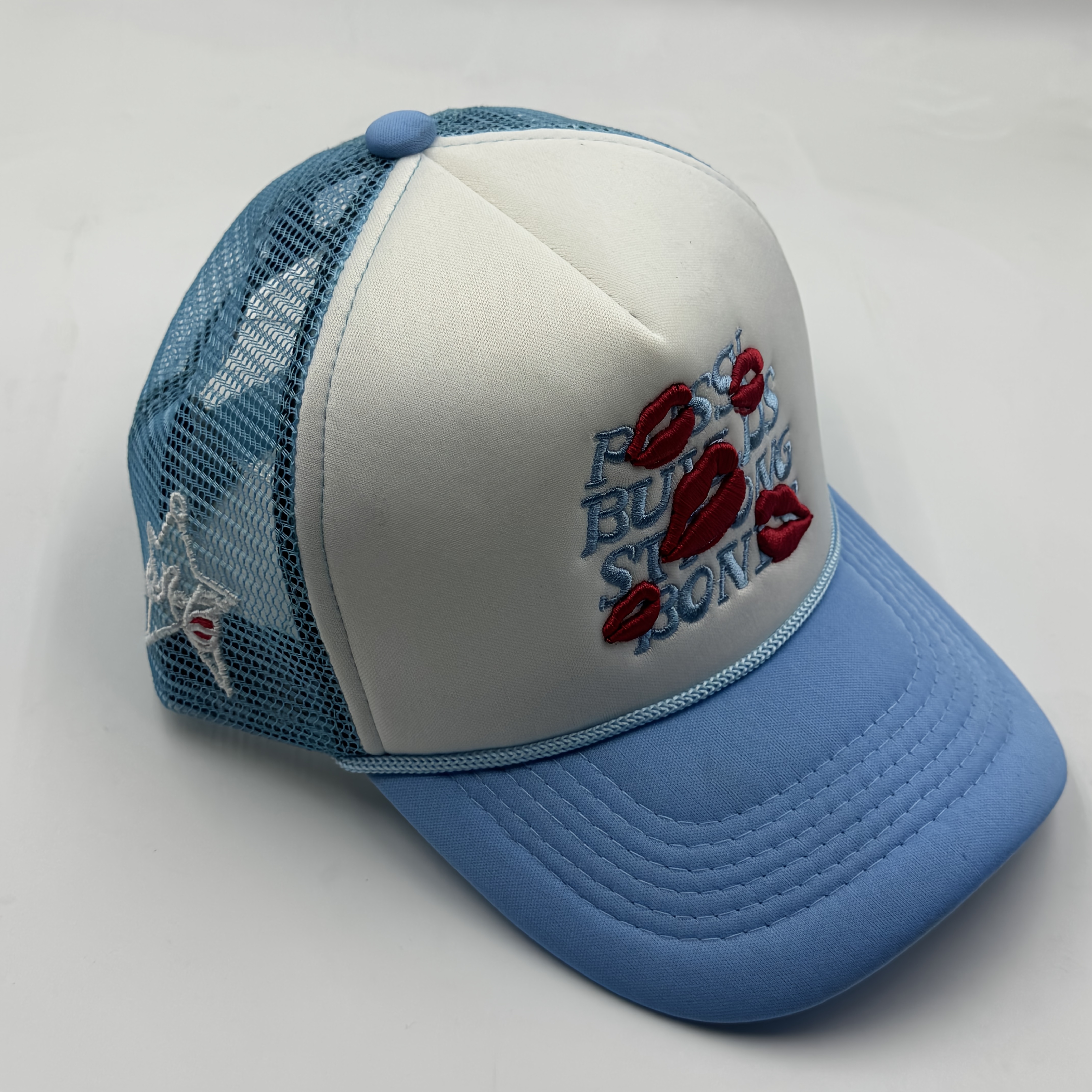 TEMU POP Geborduurde Lip Baseball Cap - Lichtgewicht Polyester Mesh Trucker Hat, Unisex Verstelbare Zonbescherming en Casual Kleding - Perfect voor