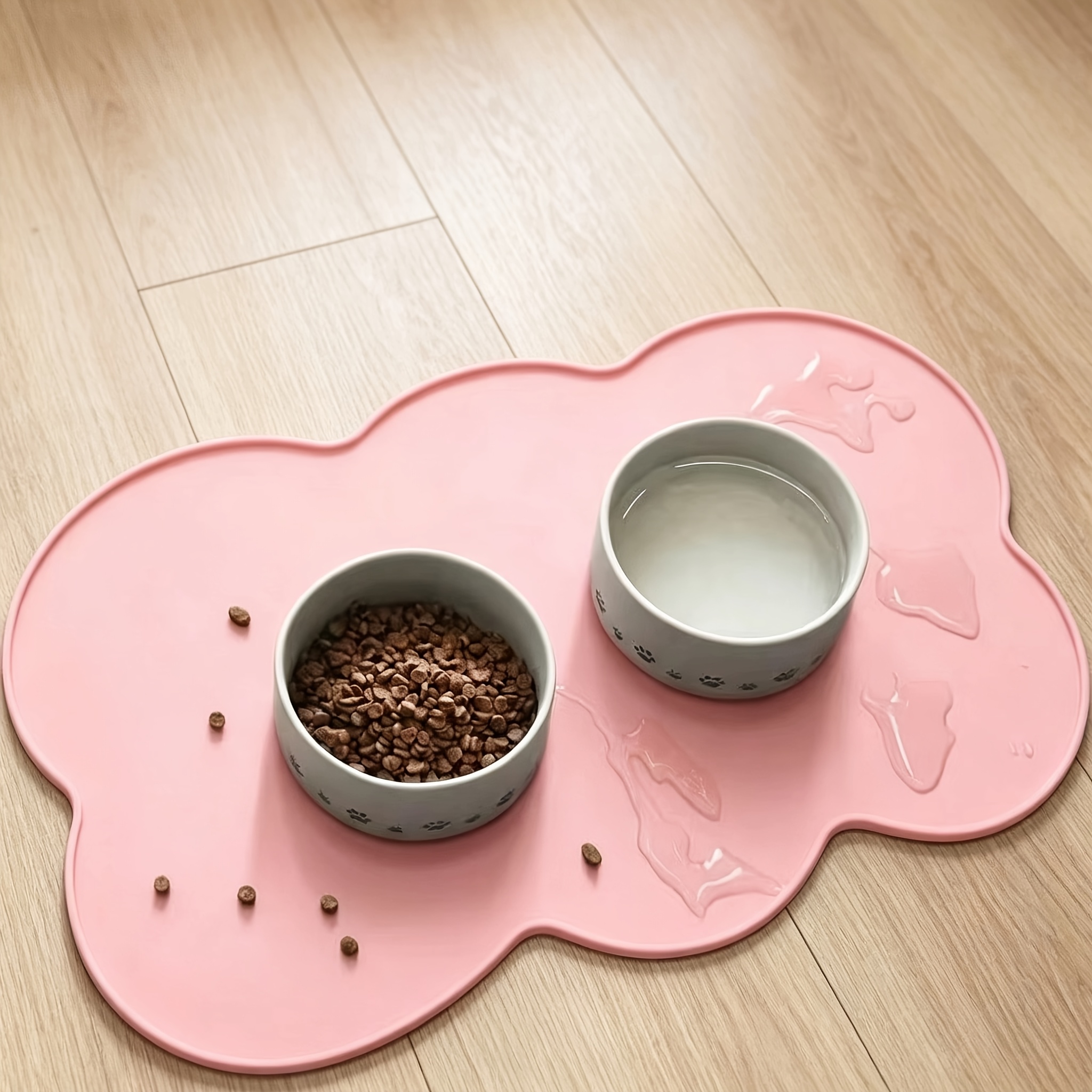 silicone   mat leak proof non slip feeding mat for dogs and cats elliptical bowl pad Product details 6