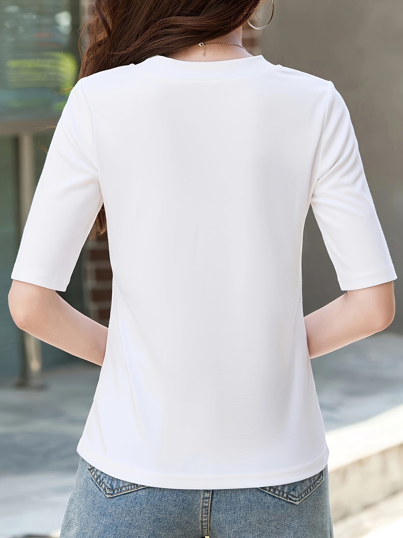 Women's Stretchy Slim-Fit Mid-Sleeve T-Shirt - Lightweight Round Neck Casual Top, Solid Color All-Season Layering Essential, Machine Washable, Versatile Clothing, Sensual Fit Tee, Easycare Material