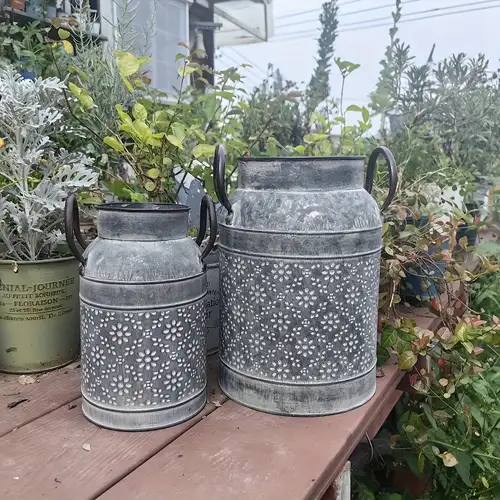 2er-Set Vintage Eisen Milchkannen Vase mit Blumenmuster