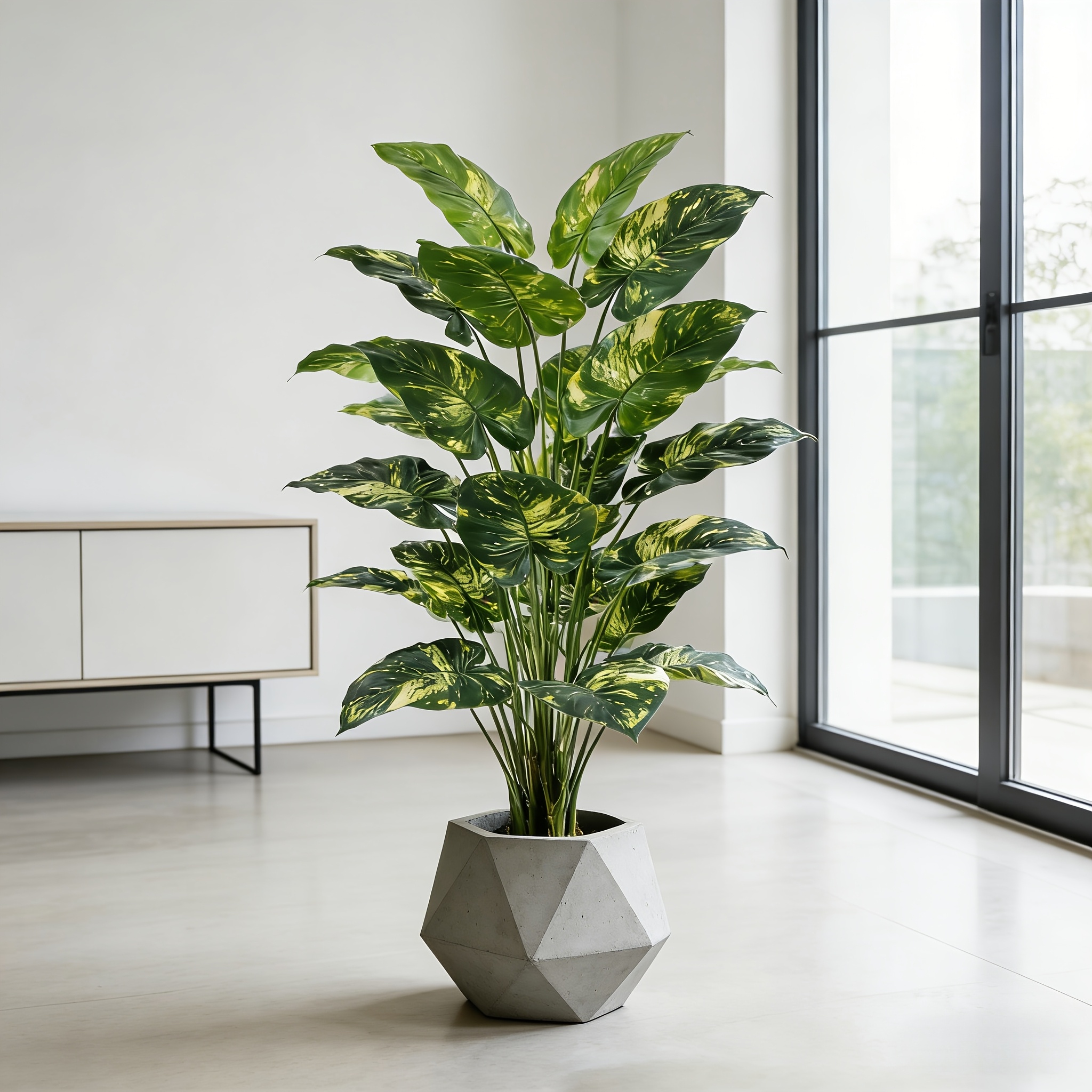 1pc 18-leaf Large Tropical Artificial Plant | High-quality Plastic Material, Maintenance-free and Easy to Care for | Suitable for Indoor and Outdoor Use: Home, Office, Hotel, Wedding, and Landscape Decoration | Ideal for Easter, Mother's Day, St.