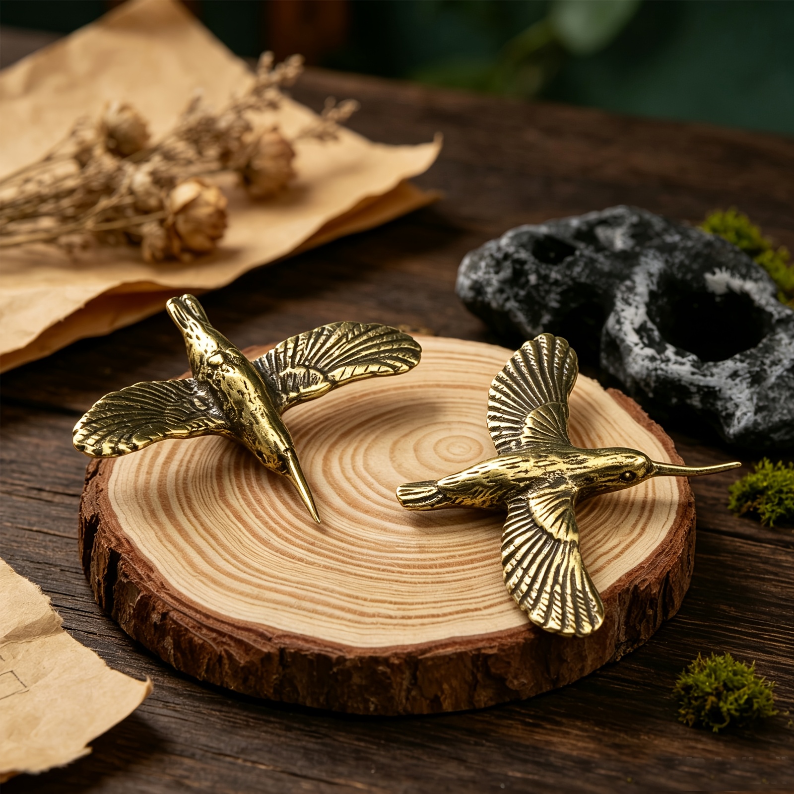 TEMU 2pcs Creative Handmade Metal , Collectible Figurines - 2 Flying Lovebirds, Decor Desktop Ornament, Valentine's Day Gift