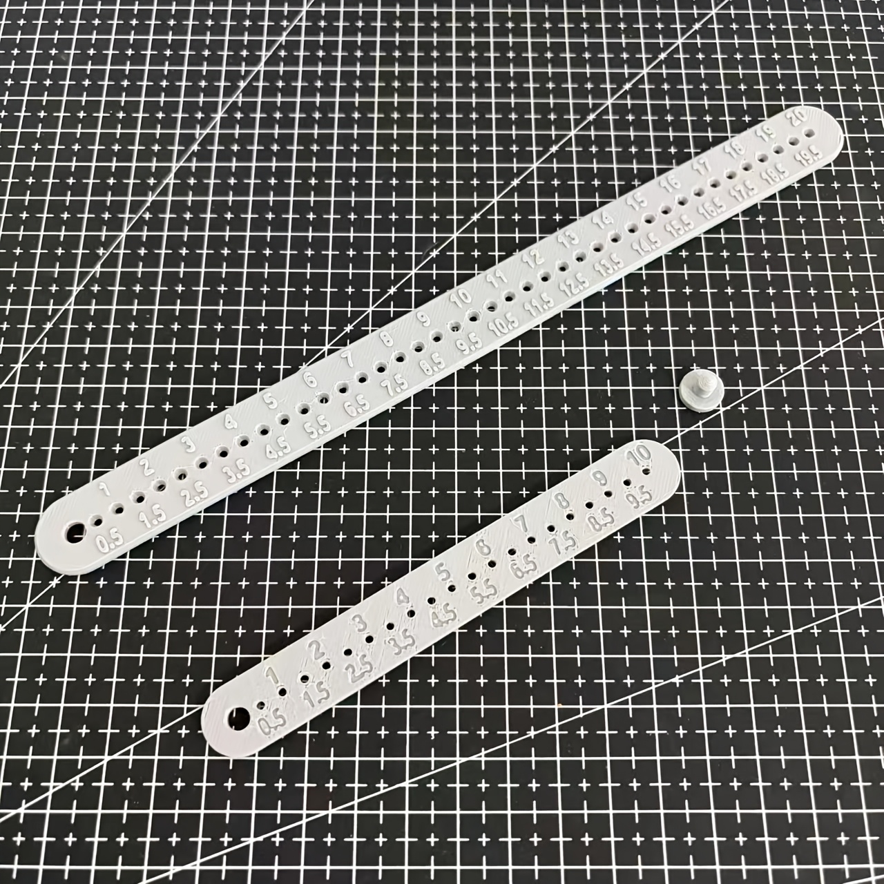 TEMU 2-pack Compact Circle Markers, 10cm And 20cm Sizes, 0.5cm Hole , For Woodworking And Craft Projects