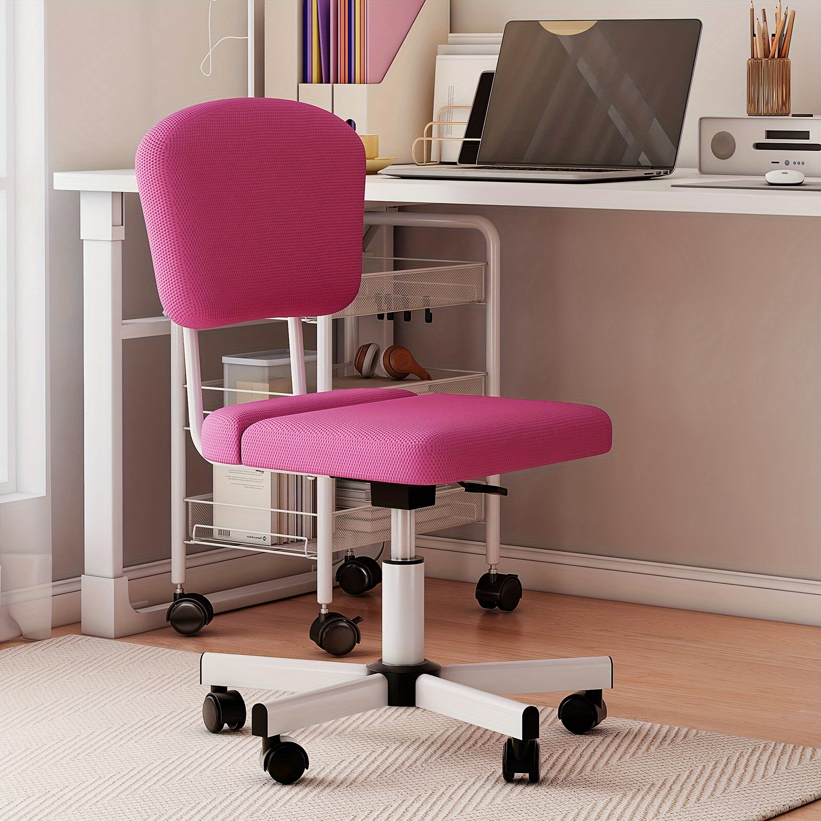 

1pc Home Office Desk Chair, Adjustable Rotating Rolling Task Chair, Comfortable Computer Chair, Desk Chair For Home Office Pink
