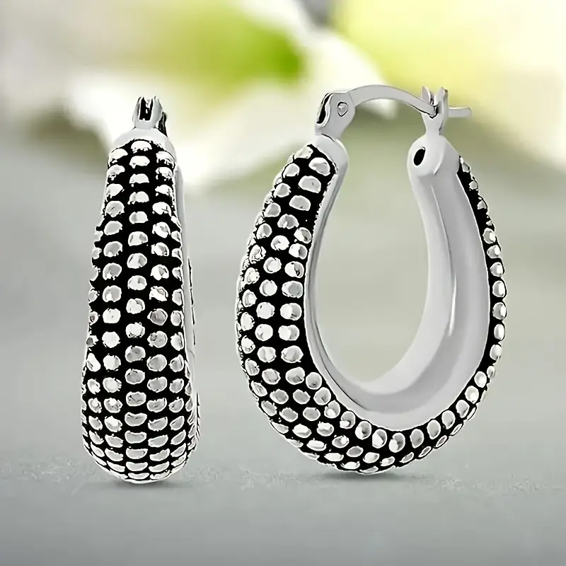 a pair of hoop earrings fashion simple 925 silver festival hoop earrings fashionable womens earrings girlfriend mothers day birthday gifts for daily party gifts free exquisite gift box Product details 3
