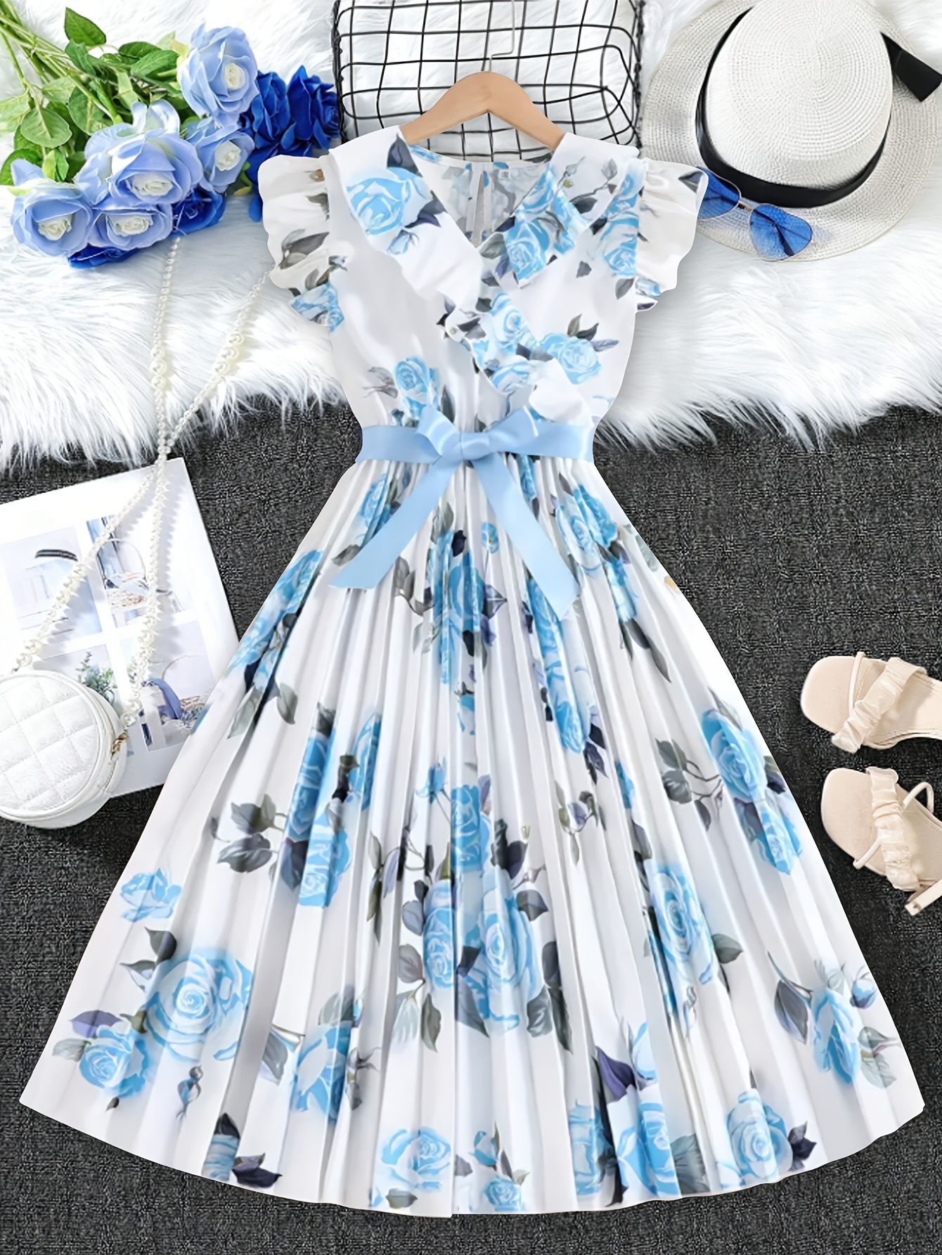 * Girls' Blue Floral Dress with Flutter Sleeves - Elegant & Soft Polyester  * Spring/Summer Parties & Birthdays