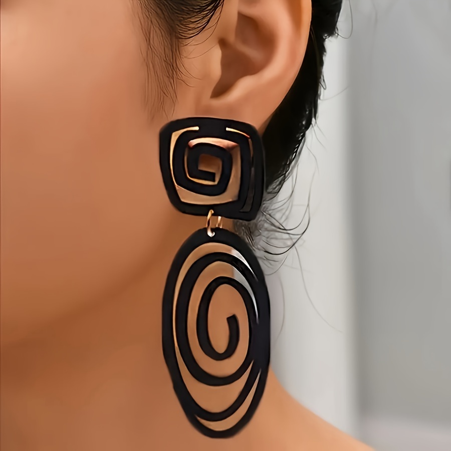 

Boucles d'Oreilles Pendantes Inspirées du Géométrique - Polyvalentes et Élégantes Décontractée