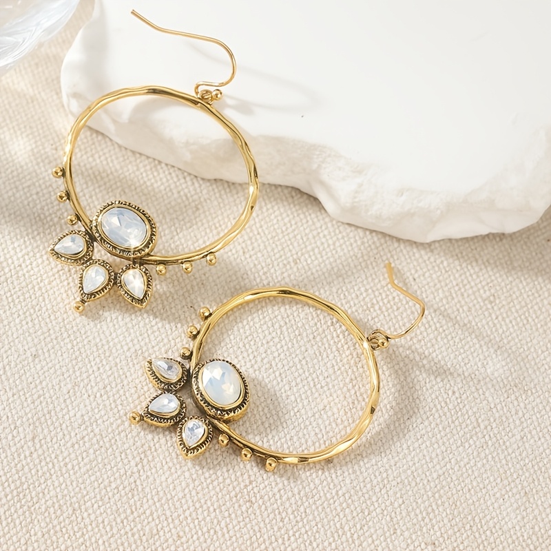 E-shop 2 Stück YOYO Damen Vintage Bohemian Lotus Ohrringe - Antik Bronze Falscher Mondstein Hohlkreis Lotusblüten-Tropfen - Beschichtet, geeignet für
