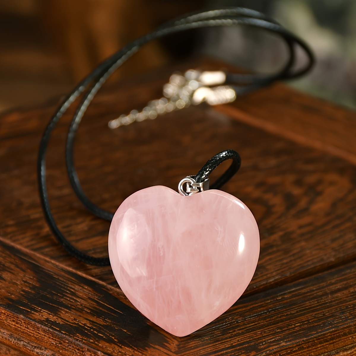 E-shop 1 Stück Natürlicher Rosa-Lila Rosenquarz Herz-Anhänger Halskette – Sanfte Farbe & Minimalistisches Design, Bohemian Schmuck für Frauen, Geeignet