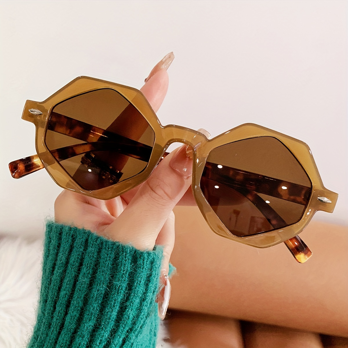 

Trendy Y2k Hexagonal Glasses Leopard Pc Frame Gradient Lens Novelty Glasses For Party And Club