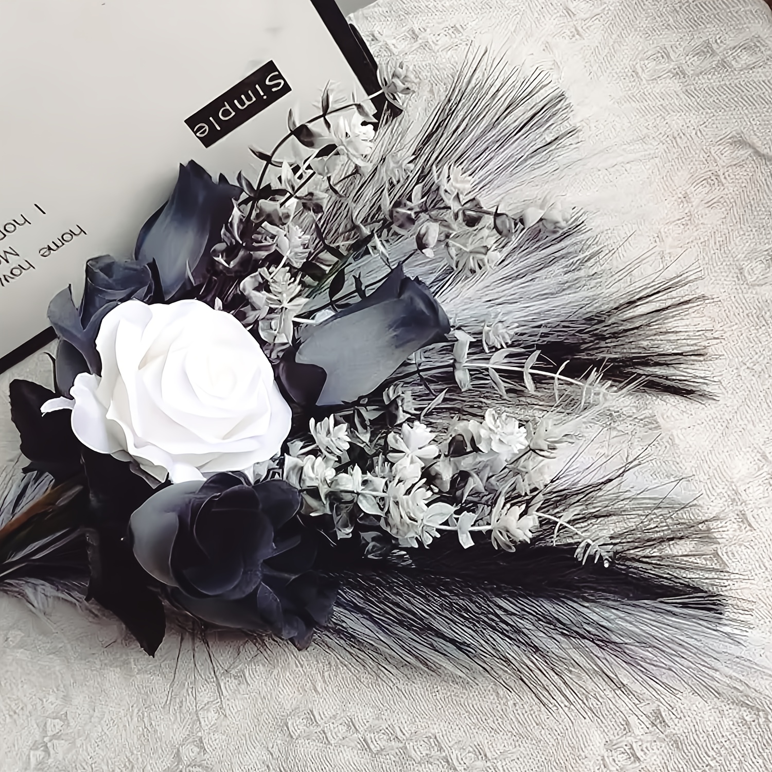 Image of 11pcs Black And White Simulated Roses, High-quality Artificial For Celebrations, Home Decor, Photography & Landscaping Designs, Weddings Or Valentine's Day Gifts