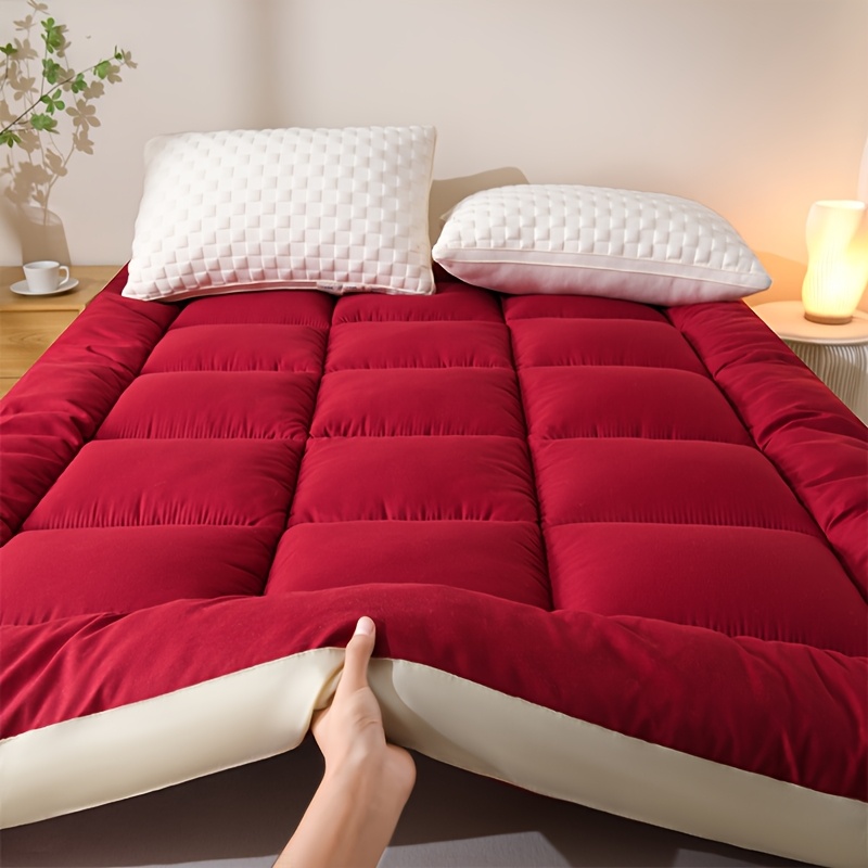 1pc Luxury Mattress Topper, Instant Warmth for Winter Cold Protection, Ultra-Soft, Comfortable, and Thickened Thermal Pad with Four-Corner Straps, Three-Dimensional Quilted Mattress Protector. Skin-Friendly, Breathable, and Fluffy, the Top Choice