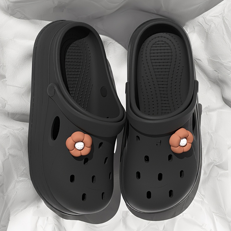 Image of Women' Breathable Sandals - Versatile Design For Summer Beach And Bathroom Slippers, Suitable For Casual Wear In , Women Shoes