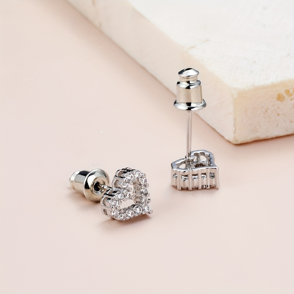 European Style Heart Shaped Copper Dangle Earrings for Ladies