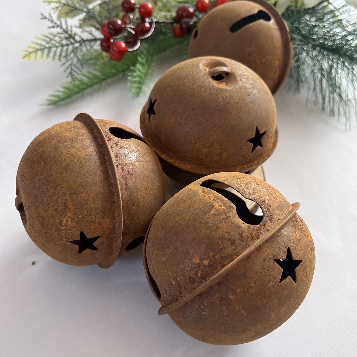 

Christmas Bells, 4pcs Of 8cm Vintage Rusty , Iron Products With , Rusty Bells, Christmas Tree Decoration Bells, Christmas Decoration, Party Decoration, Home Decoration