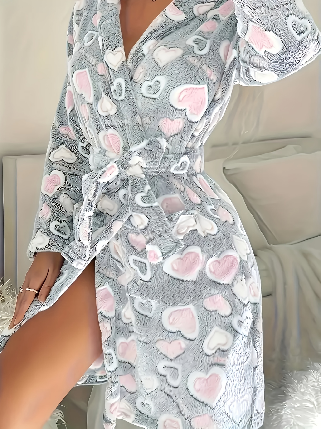 Gezellige Fleece-Gevoerde Damesbadjas met Hartjespatroon, Lange Mouwen en Zakken - Warme Herfst/Winter Thuislounage, Lichtgrijs, Knusse Badjas