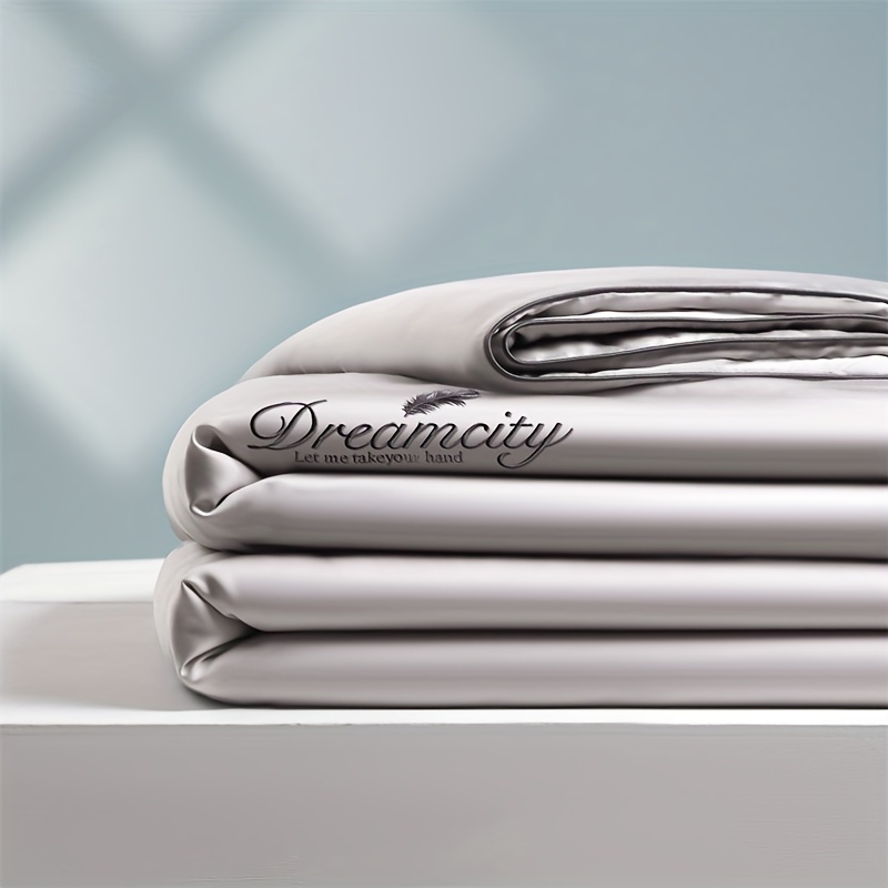 Image of 1pc Quilt Soft And Skin-friendly Embroidery Craft Thin Quilt Non-fading Comfortable Easy To Machine Wash Suitable For Bedroom
