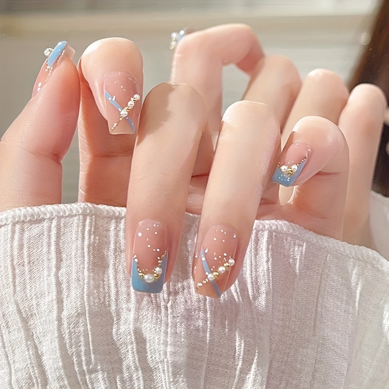 24pcs of glossy short square   nails with a blue gradient and floral   design accompanied   jelly   and a nail file   long nail accessories are handmade high quality and   friends birthdays anniversaries and valentines day Product details 2