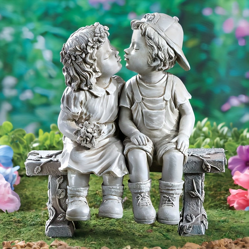 

1pc Boy And Girl Kissing Resin Statue, Lovely Detailed Figurine For Home Desktop Decor, Durable Craft Ornament, Distinctive Resin Material