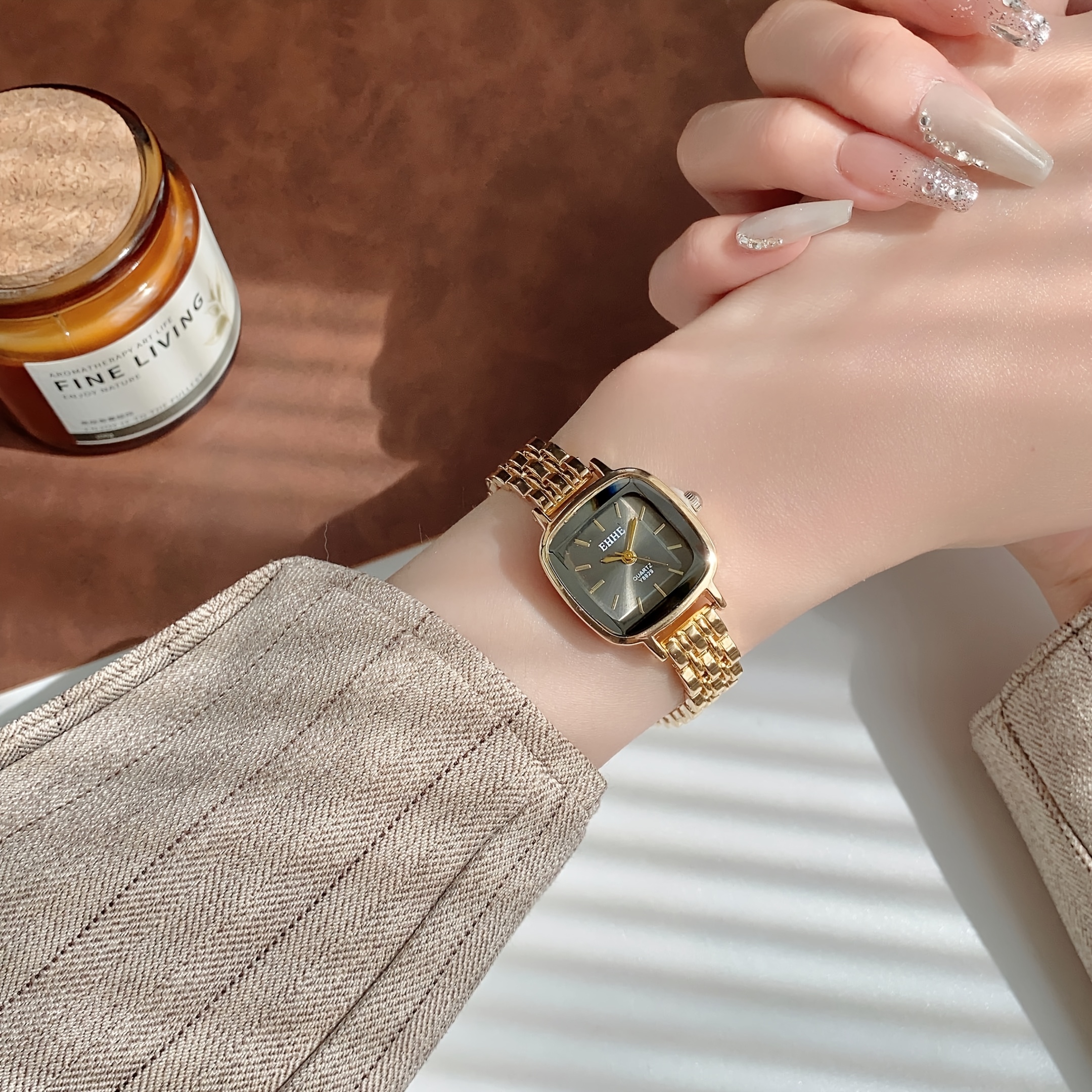 women s elegant minimalist watch - golden-tone alloy strap quartz wristwatch, everyday & formal jewelry, perfect birthday/anniversary/halloween gift for women, anniversary present, classic  ,    , stylish accessory, professional women Product details 5