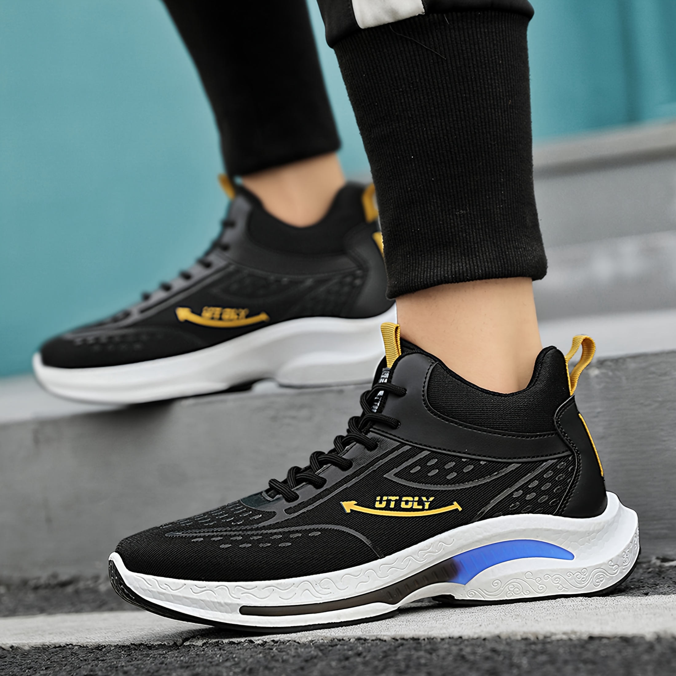 Tenis de basquetbol para hombres, con cuello alto, fabrica transpirable, suela de PVC antideslizante, diseño con cordones para uso casual y atlético, color negro con acentos amarillos, cómodos para todas las temporadas