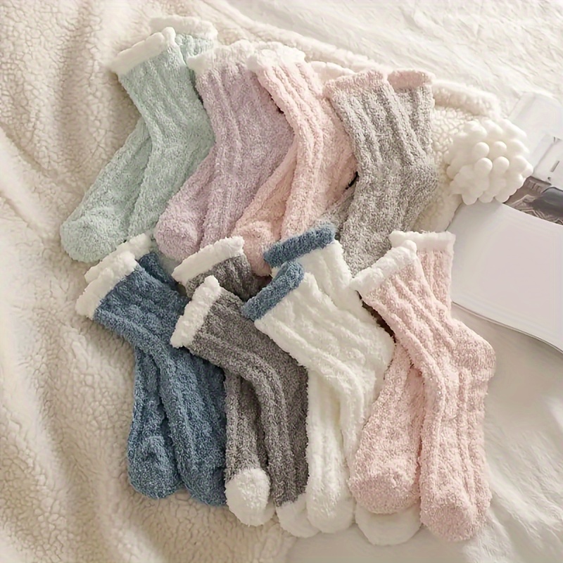 

6 Pairs Of Coral Fleece Crew Socks, Soft And Warm Socks Suitable For Autumn And Winter, Women's Tights And Socks.