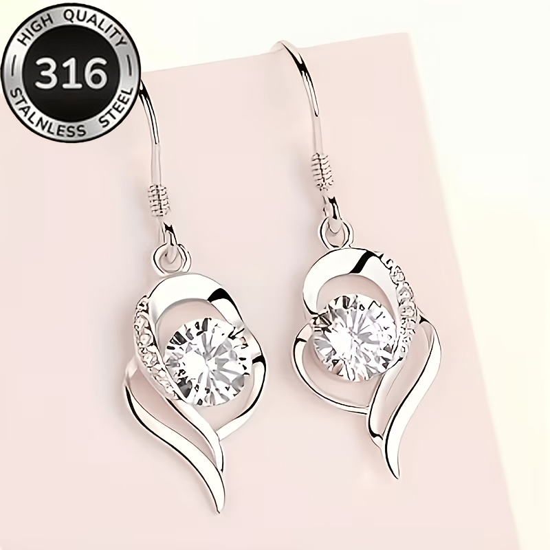 Image of A Pair Of Elegant 925 Silver Hypoallergenic Stud Earrings Featuring -cut Quartz Geometric Heart-shaped Design, Women' Earrings, Perfect For Weddings, Banquets, And Valentine's Day Gifts