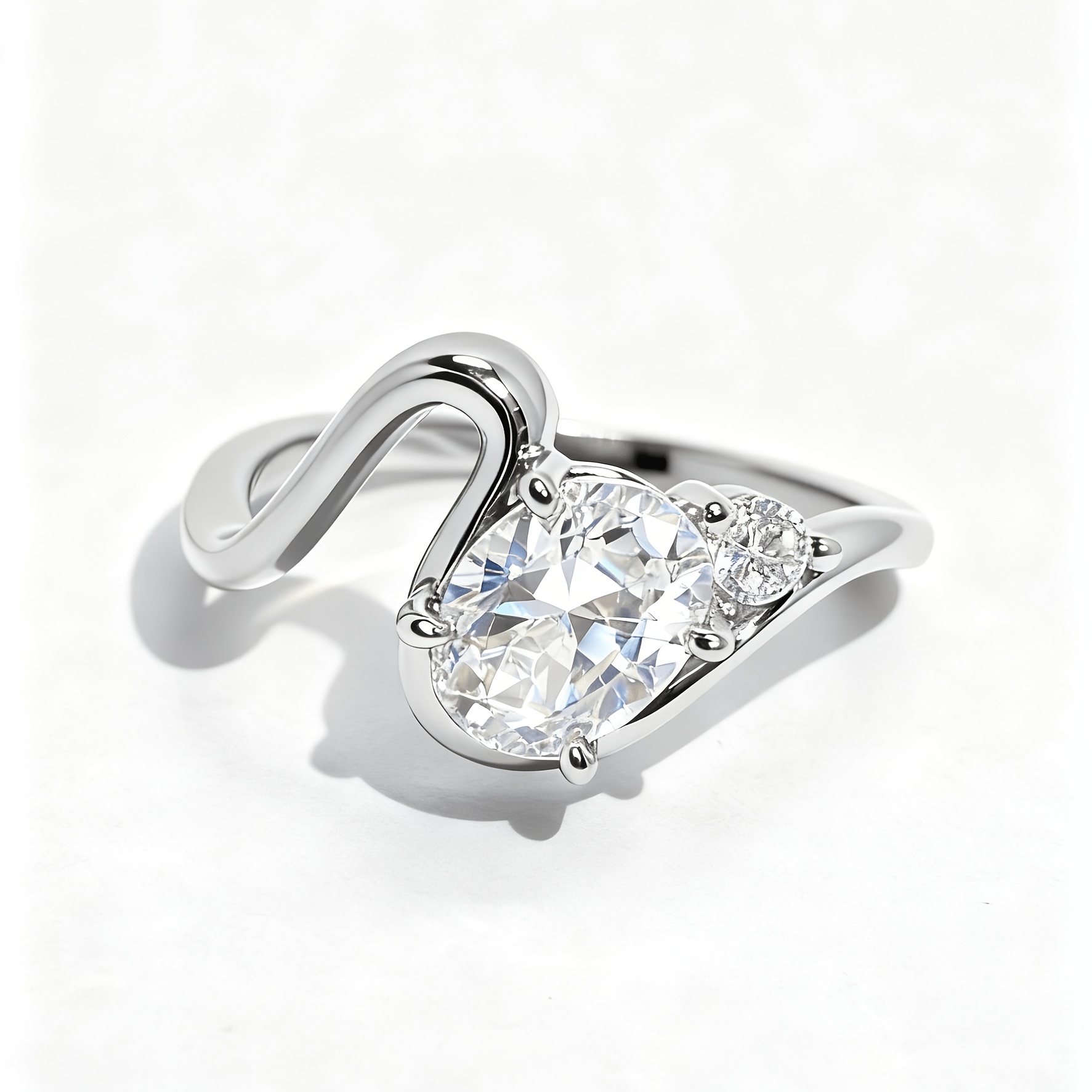 Luxury Unique Egg-Shaped Ring, Perfect for Wedding Engagements