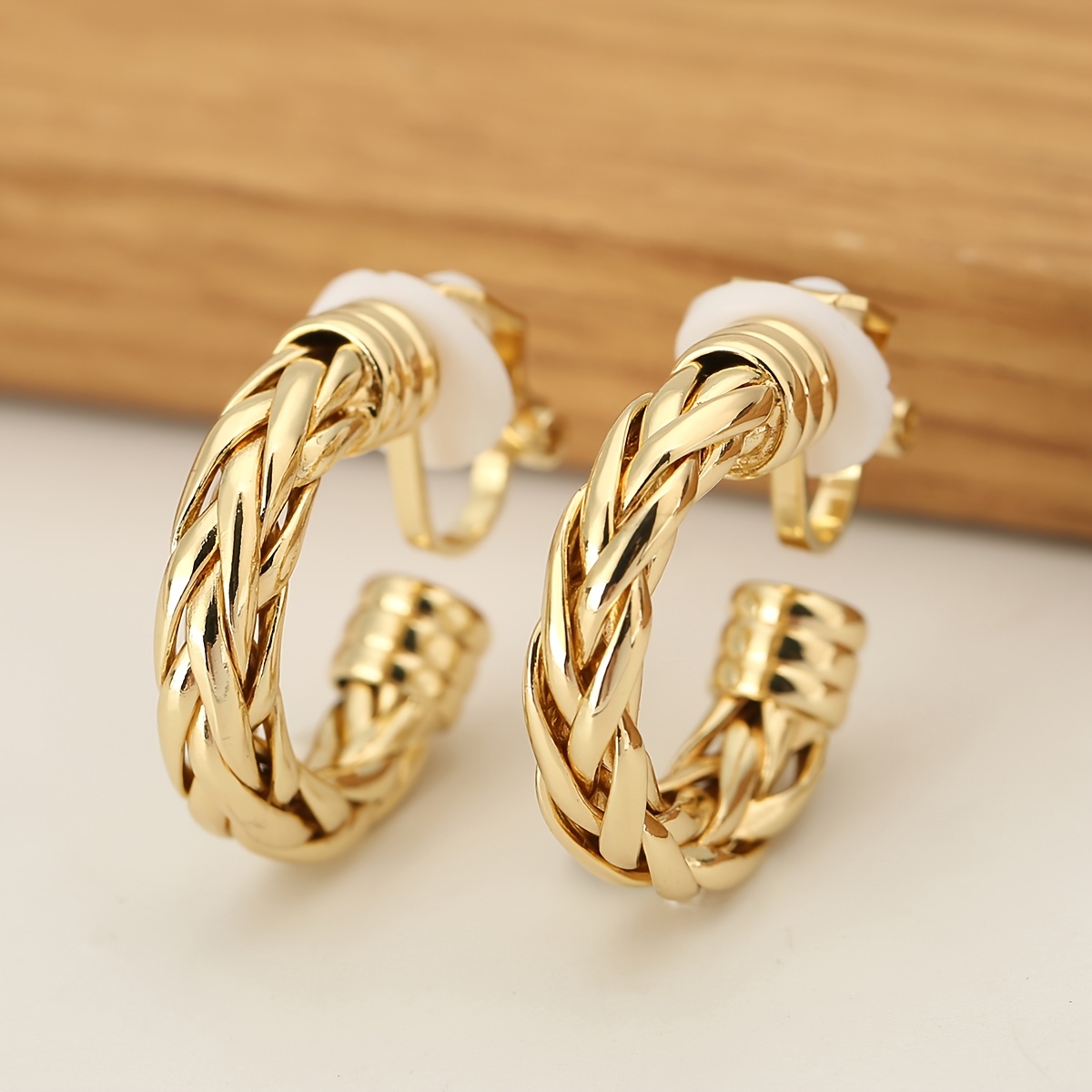 Image of 1 Pair Twisted Spiral Geometric Clip-on Earrings For Women – Minimalist Non-piercing Ear Cuffs, Unique Boho Chic Jewelry, Perfect Anniversary/birthday/holiday Gift