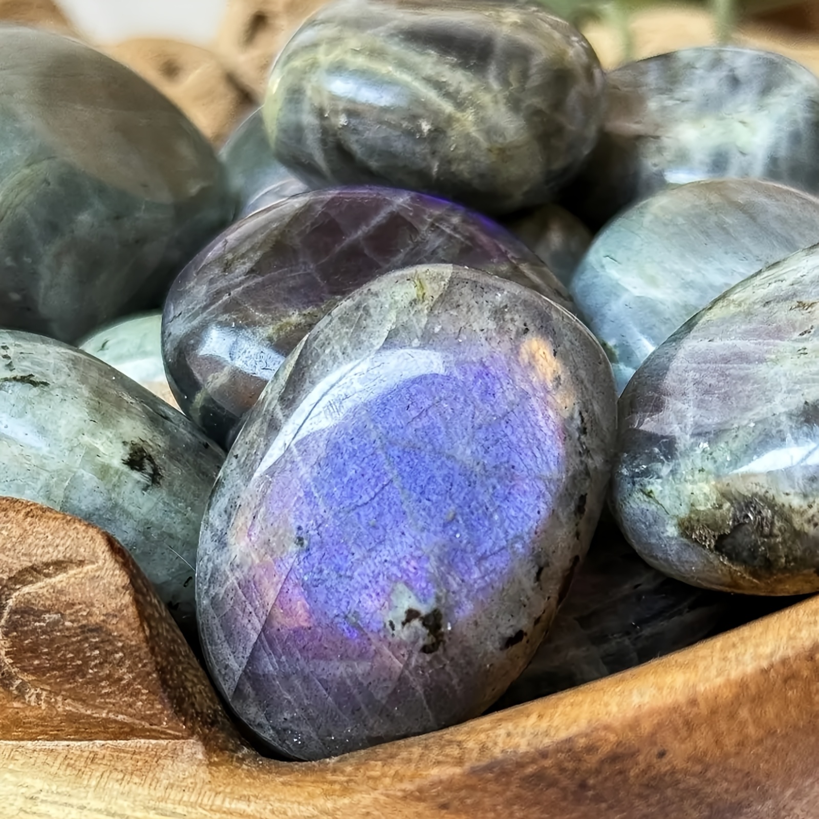 Shimmering Labradorite Natural Polished Palm Stone, 20-80G