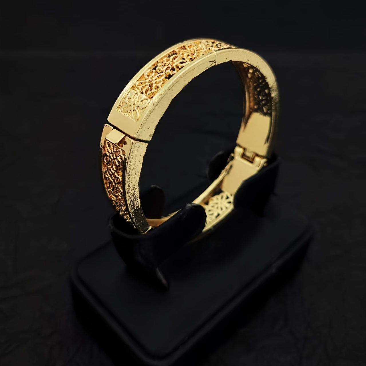 Women's Thickened Openable Hollow-Out Floral Metal Bangle Bracelet