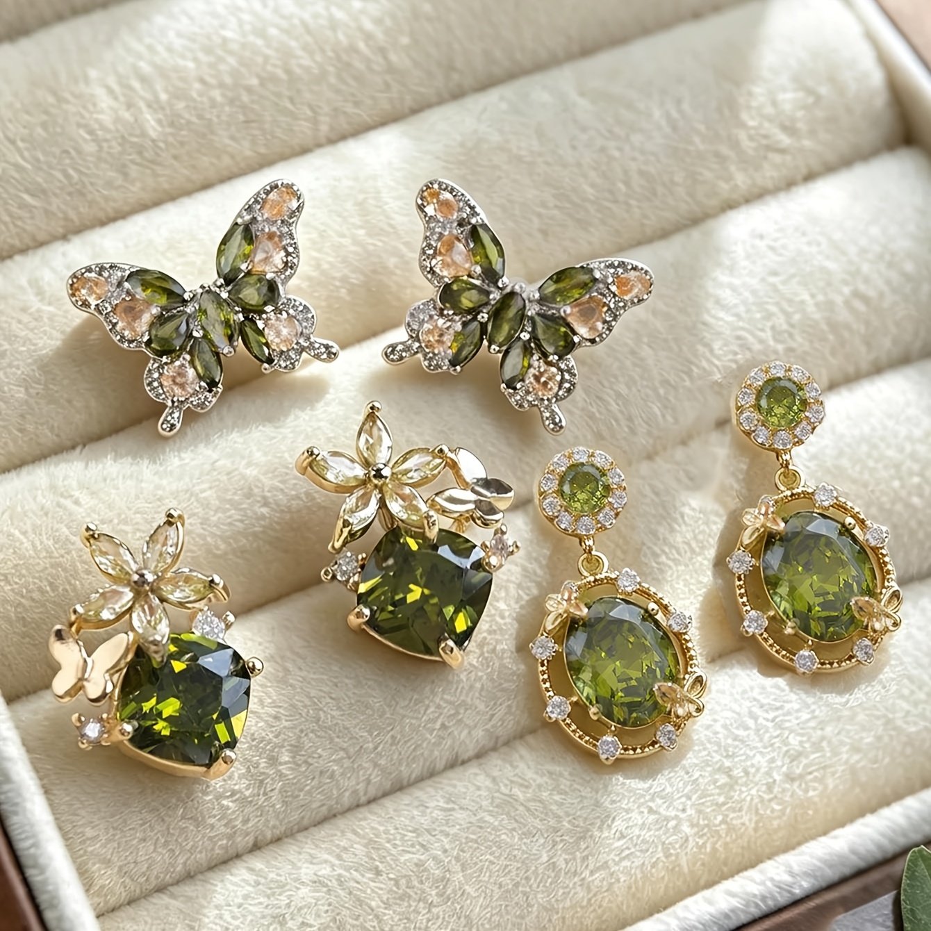 TEMU 3 Pairs Of Vintage Light Luxury Olive Green Full Flower Earring Set, Exquisite Geometric Stud Earrings, Suitable For Women' Wear And Parties