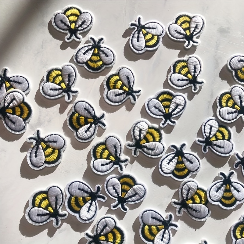 

12pcs White Bumble Bee Embroidered Iron-on Patches For Diy Sewing And Crafts