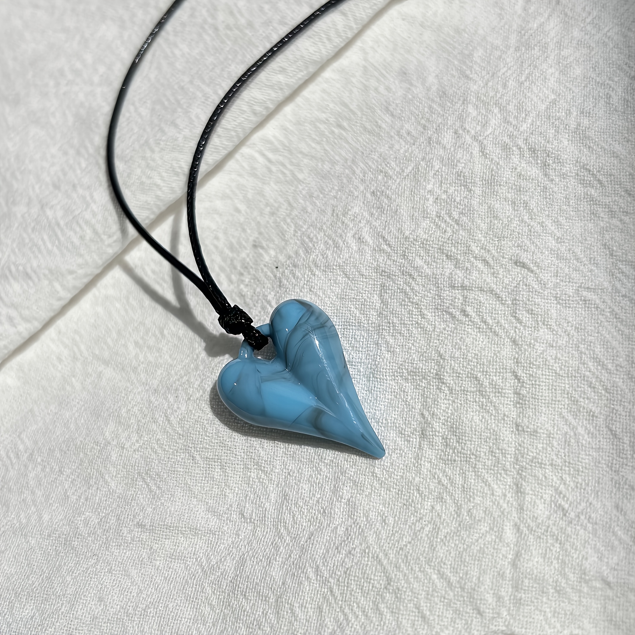 Y2K Resin Pointed Heart Pendant Necklace for Women