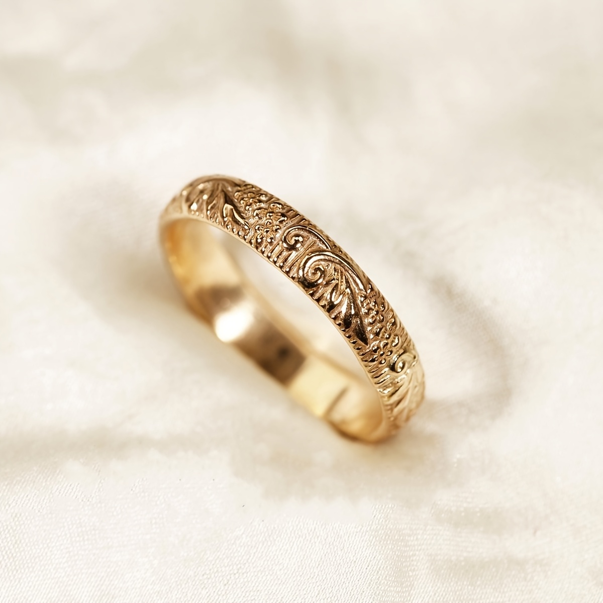 Unisex Exquisitely Carved Copper Ring, Elegant Gift