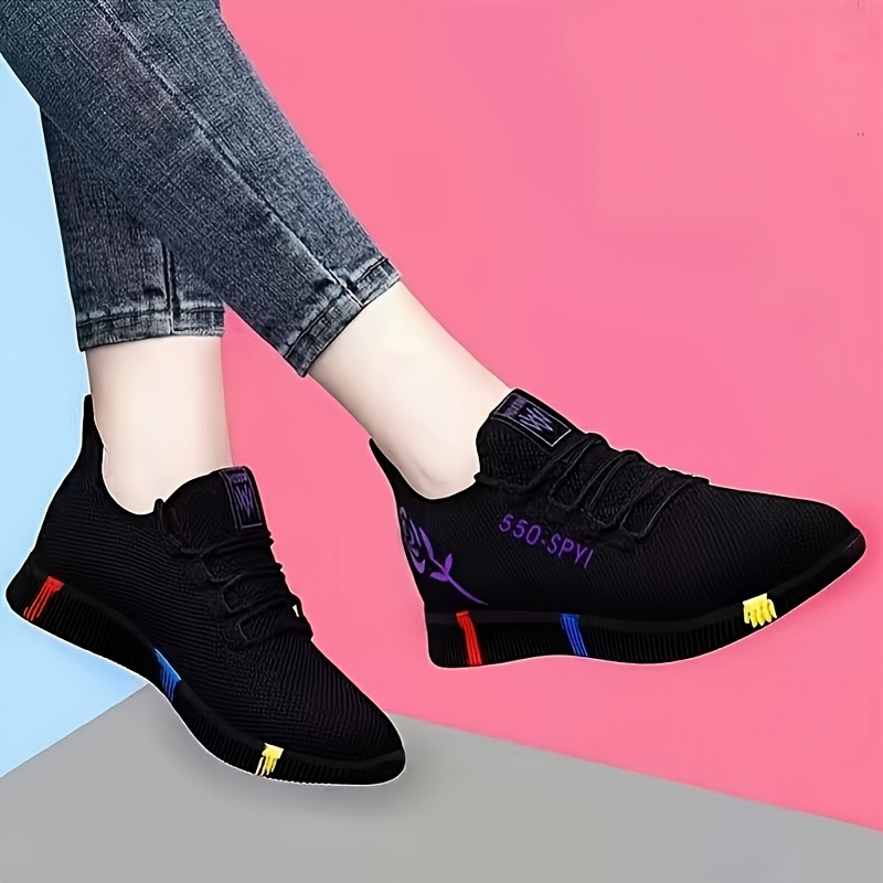 Tenis casuales bajos para mujer, negros con detalles en rojo y multicolor, parte superior y forro de tela transpirable, suela de PVC resistente, zapatos versátiles con cordones para todas las estaciones, diseño elegante