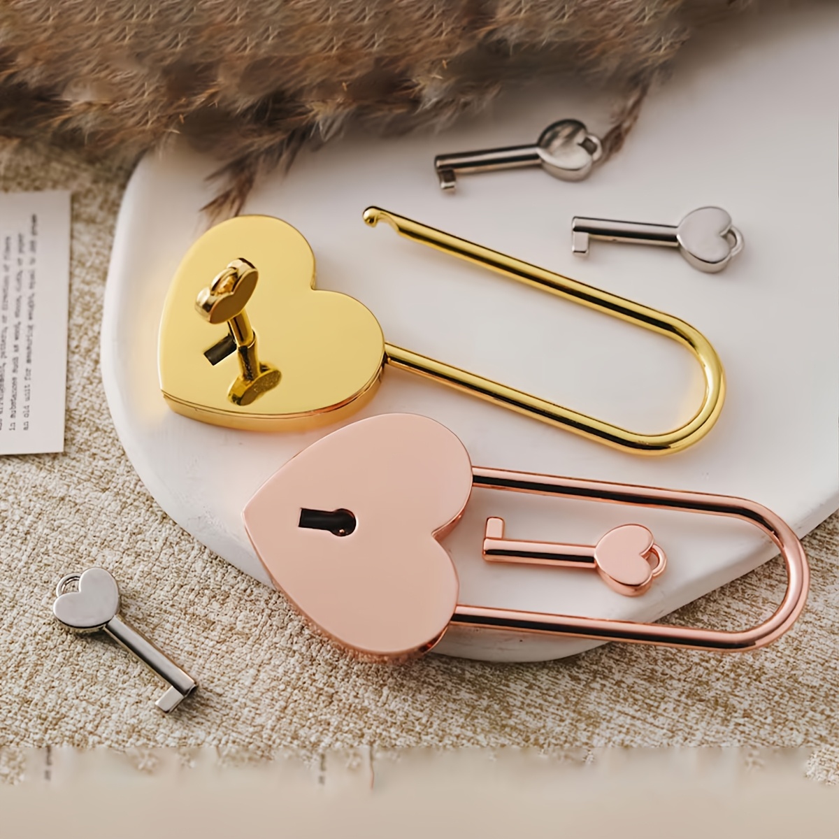 Custom Engraved Heart-Shaped Chain Padlock
