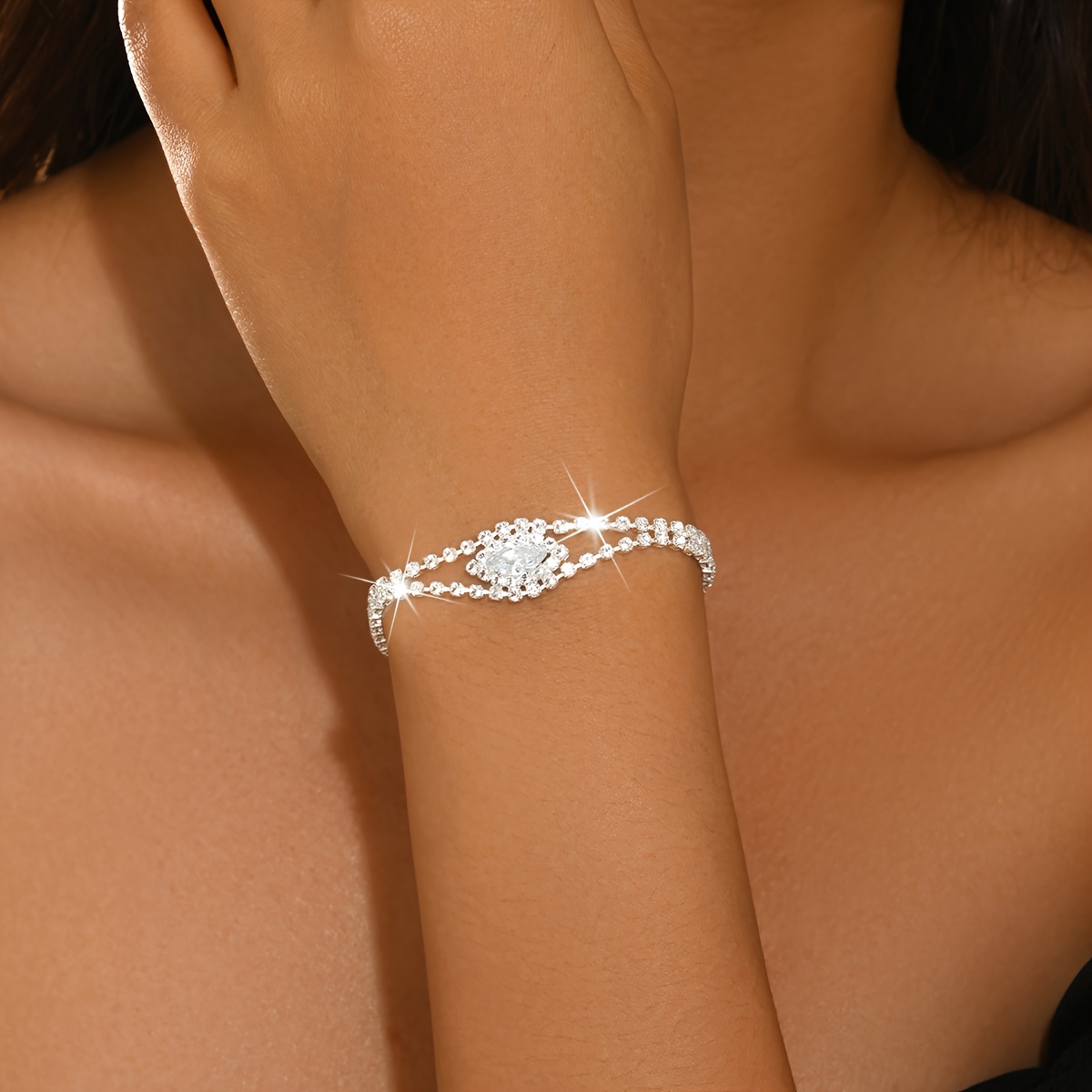 1pc Teardrop Bracelet, Rhinestone-encrusted Bridal Bracelet, Adjustable Women's Wedding Jewelry, Suitable For Parties, Balls, Anniversaries, And Birthday Gifts