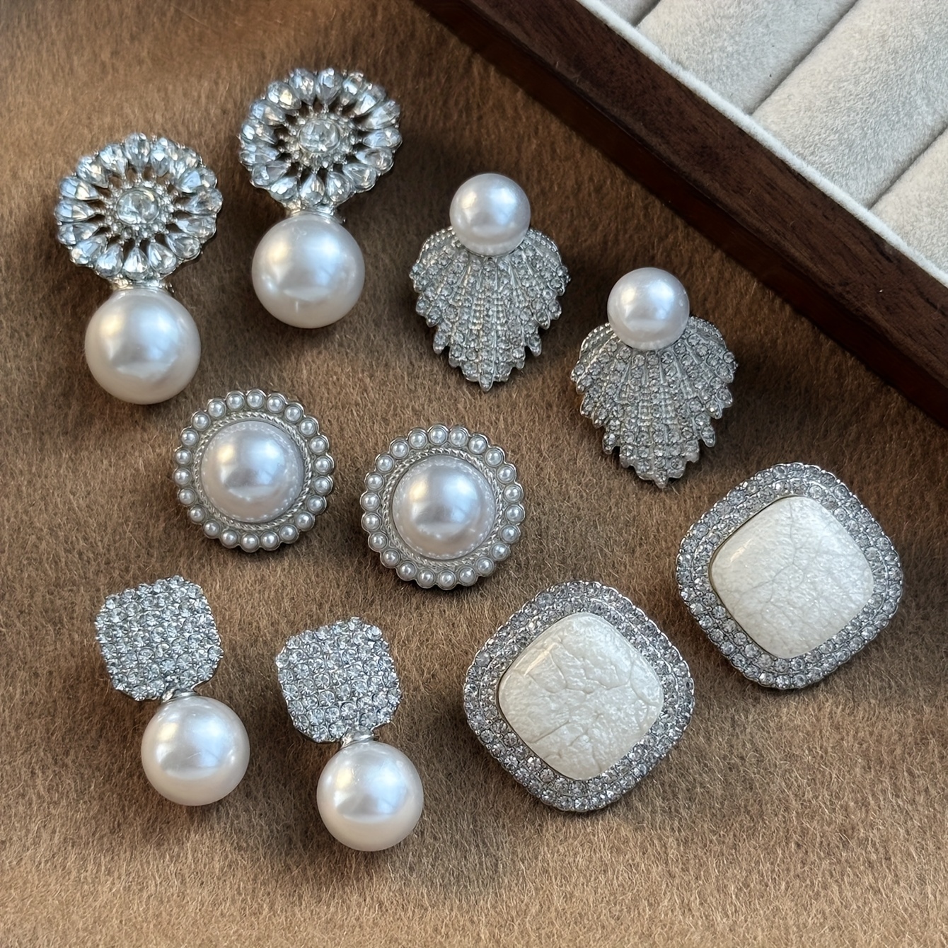 TEMU 5 Pairs Of French Sweet High-end Temperament Fashion Retro Light Luxury Artificial Pearl Glass Inlaid Ice Crack Windmill Exquisite Women's