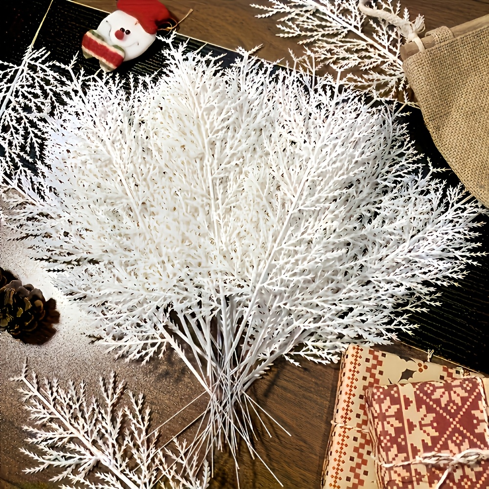 TEMU 16-32pcs Fleurs de décoration de Noël, aiguilles de pin artificielles, branches de pin pour mariages, ramassage de branches, troncs brillants de