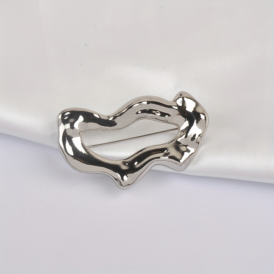 Simple Geometric Hollow Out Brooch, Plated White K Alloy, For Daily Occasion, Banquet, Sports Theme, Japan And South Korea Style